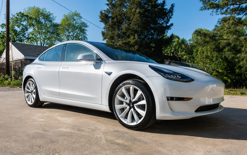 trekhaak op tesla model 3