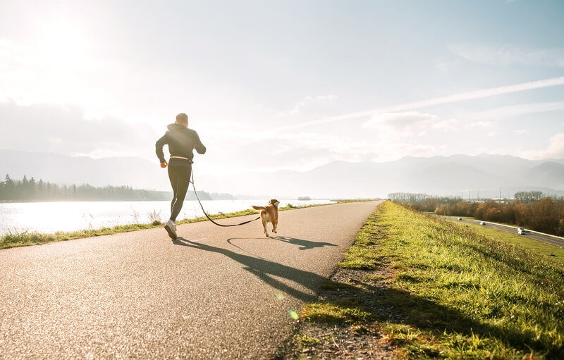 Hoe je dat je geen last van je nek en schouders krijgt na en tijdens het hardlopen